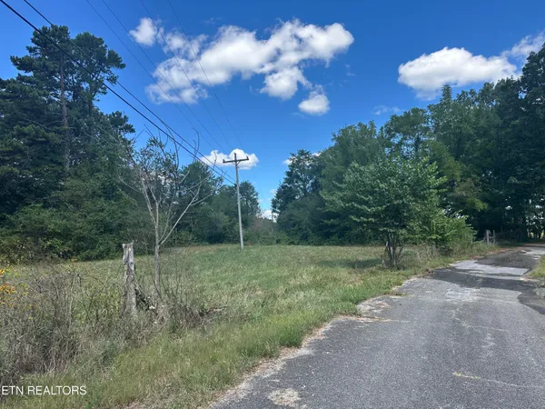 $599,900 | 101 North Alf Threet Road, Jamestown, TN 38556