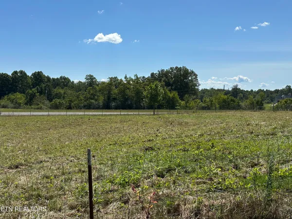 $599,900 | 101 North Alf Threet Road, Jamestown, TN 38556