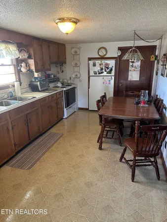 $599,900 | 101 North Alf Threet Road, Jamestown, TN 38556