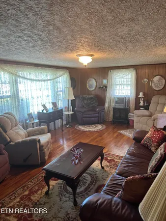 $599,900 | 101 North Alf Threet Road, Jamestown, TN 38556