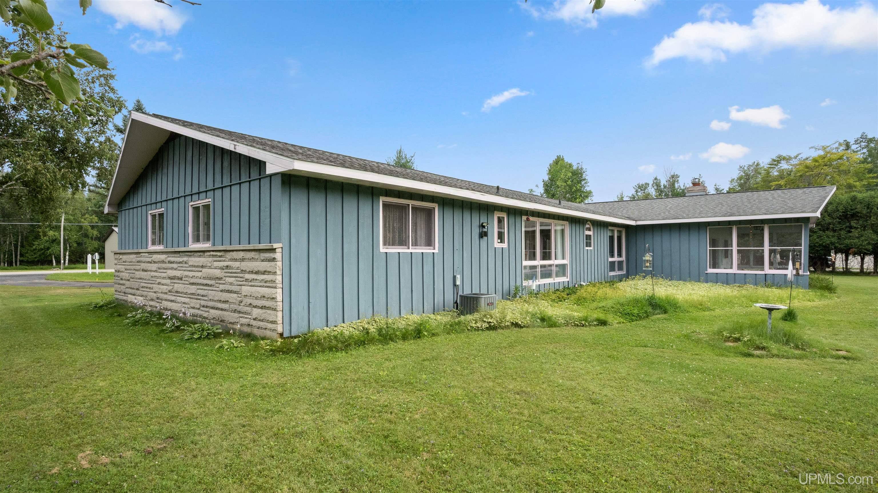 4307 M Road Escanaba, MI 49829 - Photo 7 of 46 Gallery Image 7