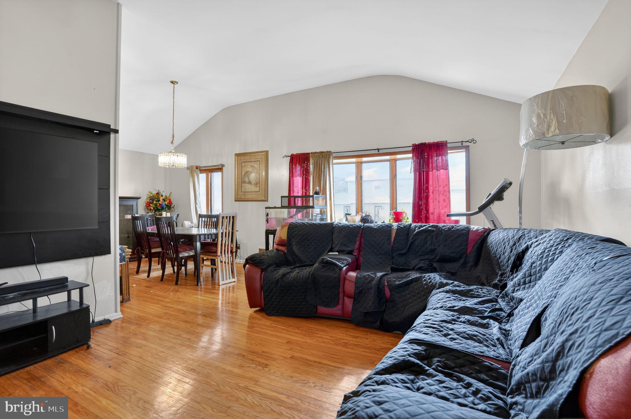 1183 Lower Ferry Road Ewing, NJ 08618 - Photo 5 of 22