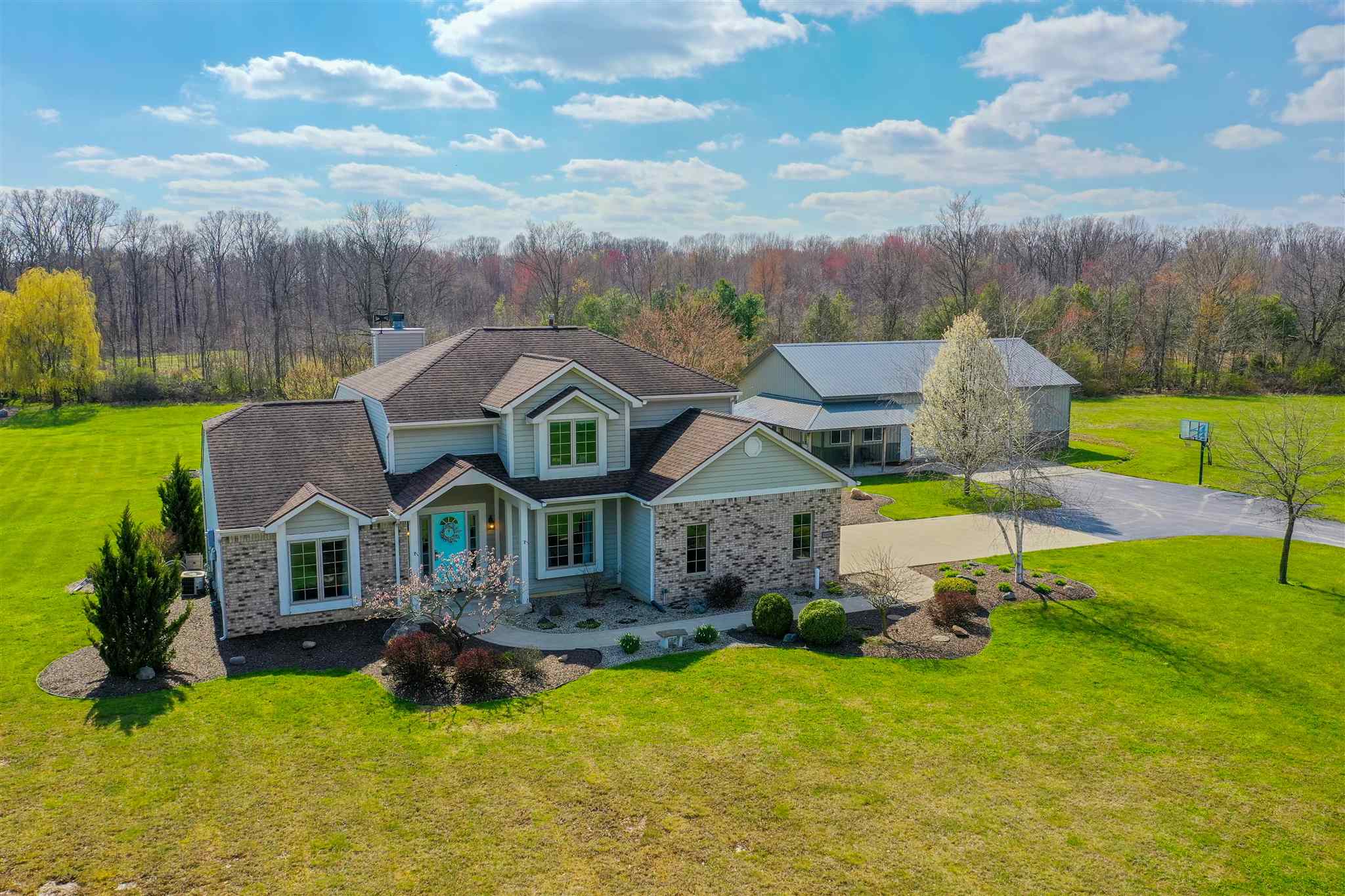6849 West Maple Grove Road Huntington, IN 46750 - Photo 1 of 36 Gallery Image 1