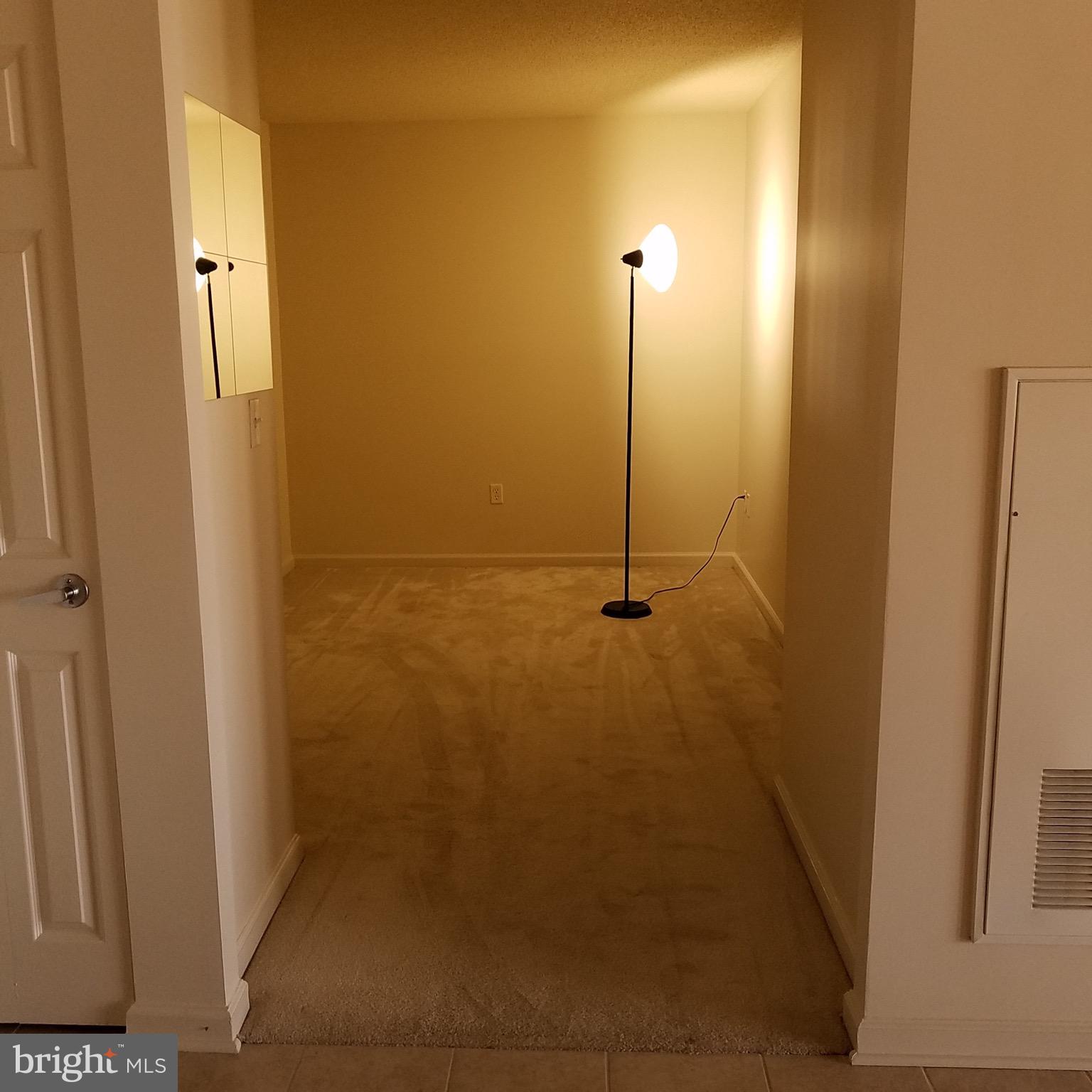 2726 Gallows Road, Unit 1104 Vienna, VA 22180 - Photo 20 of 37 a bathroom with a shower