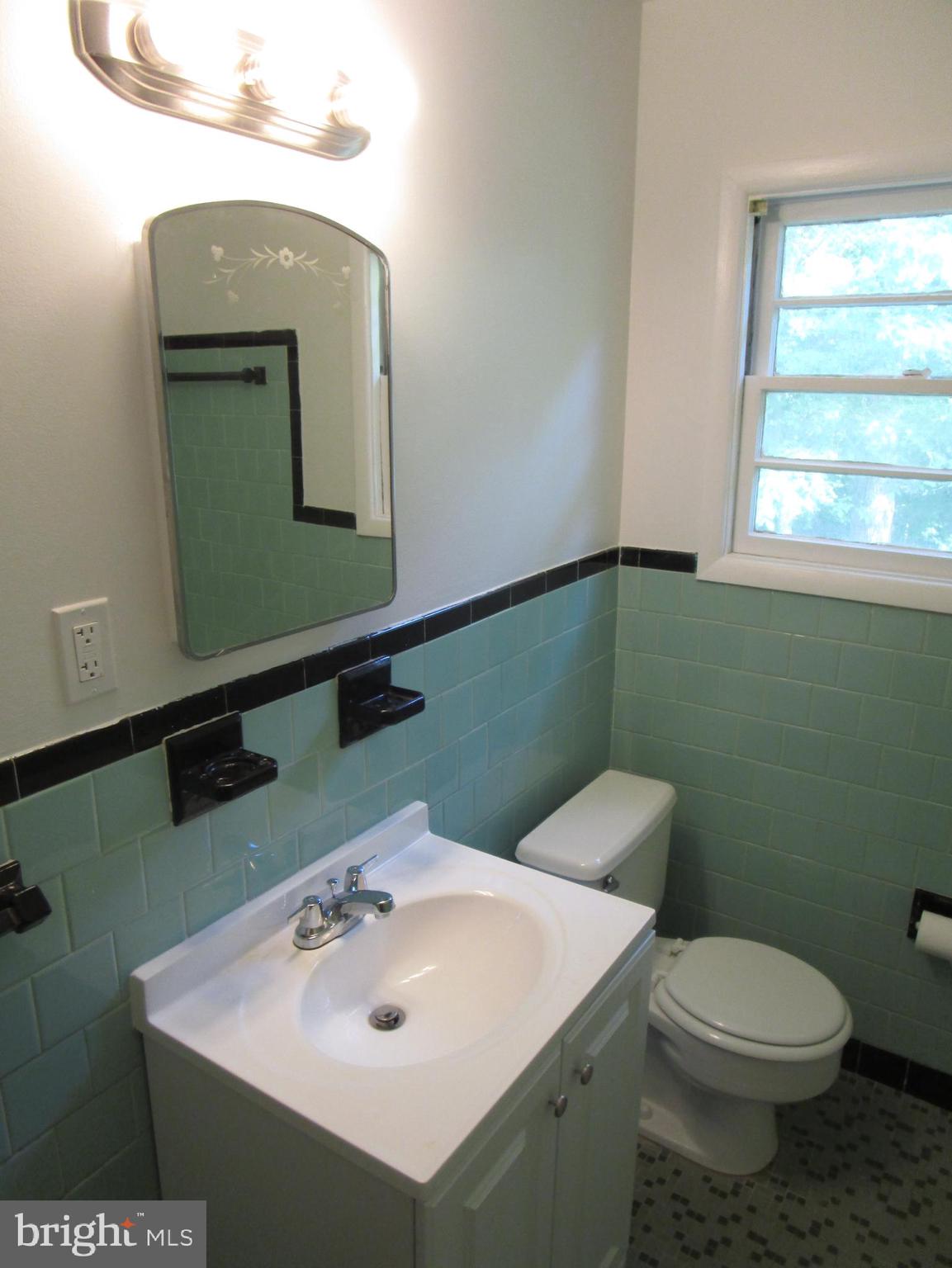 1109 Ruppert Road Silver Spring, MD 20903 - Photo 12 of 31