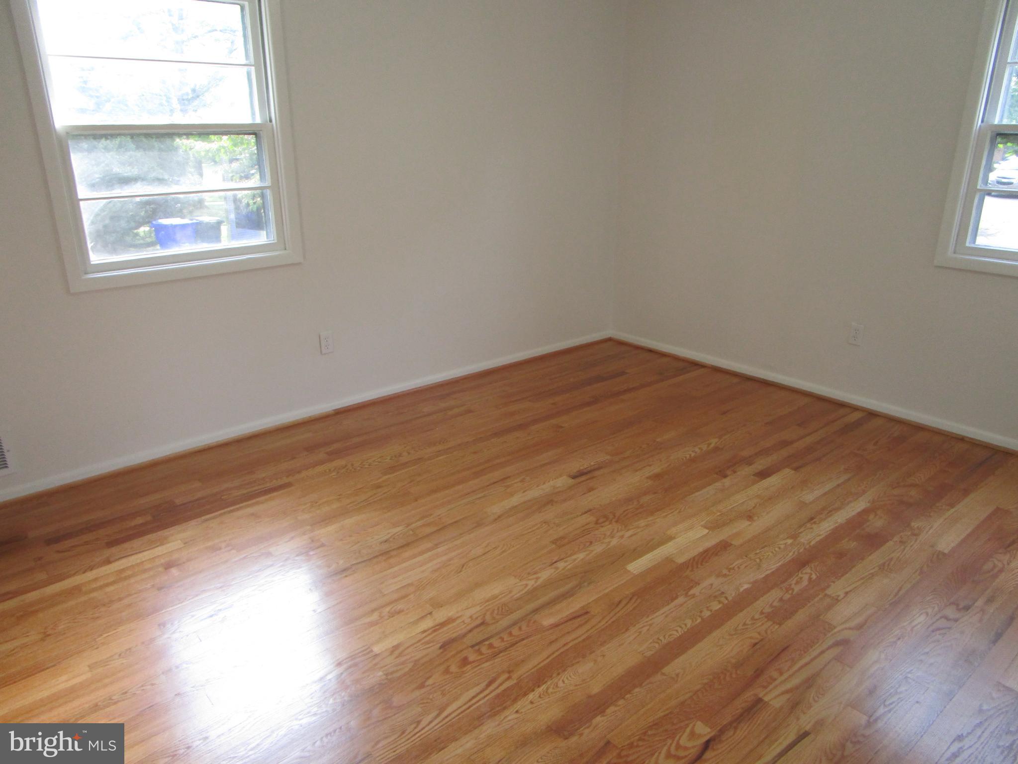 1109 Ruppert Road Silver Spring, MD 20903 - Photo 4 of 31