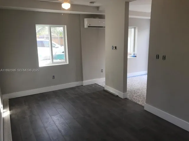 $1,450 | 1700 Northwest 22nd Court, Unit 5, Miami, FL 33125