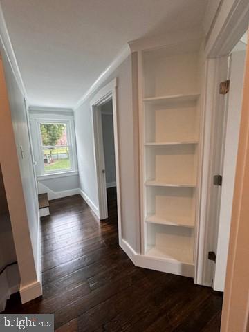 922 Grofftown Road Lancaster, PA 17602 - Photo 33 of 67 BUILT-IN LINEN SHELVES