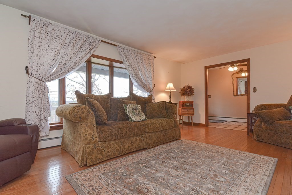 50 Woodside Road Spencer, MA 01562 - Photo 5 of 36 Gallery Image 5