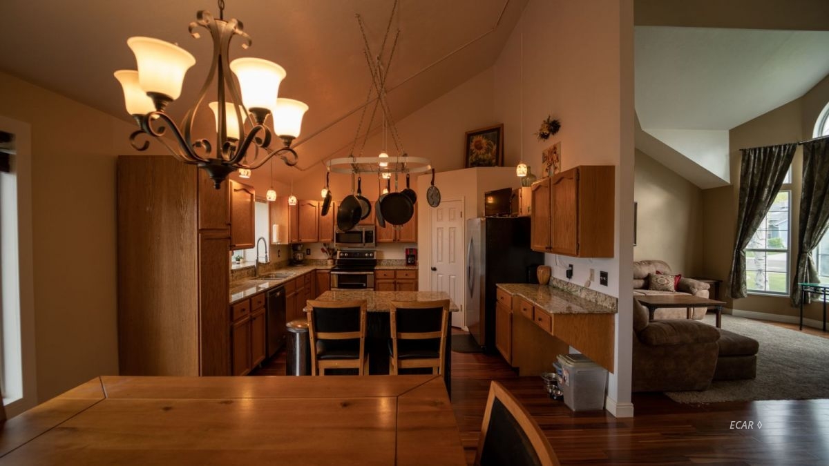 2412 Rodeo Court Elko, NV 89801 - Photo 3 of 23 Gallery Image 3