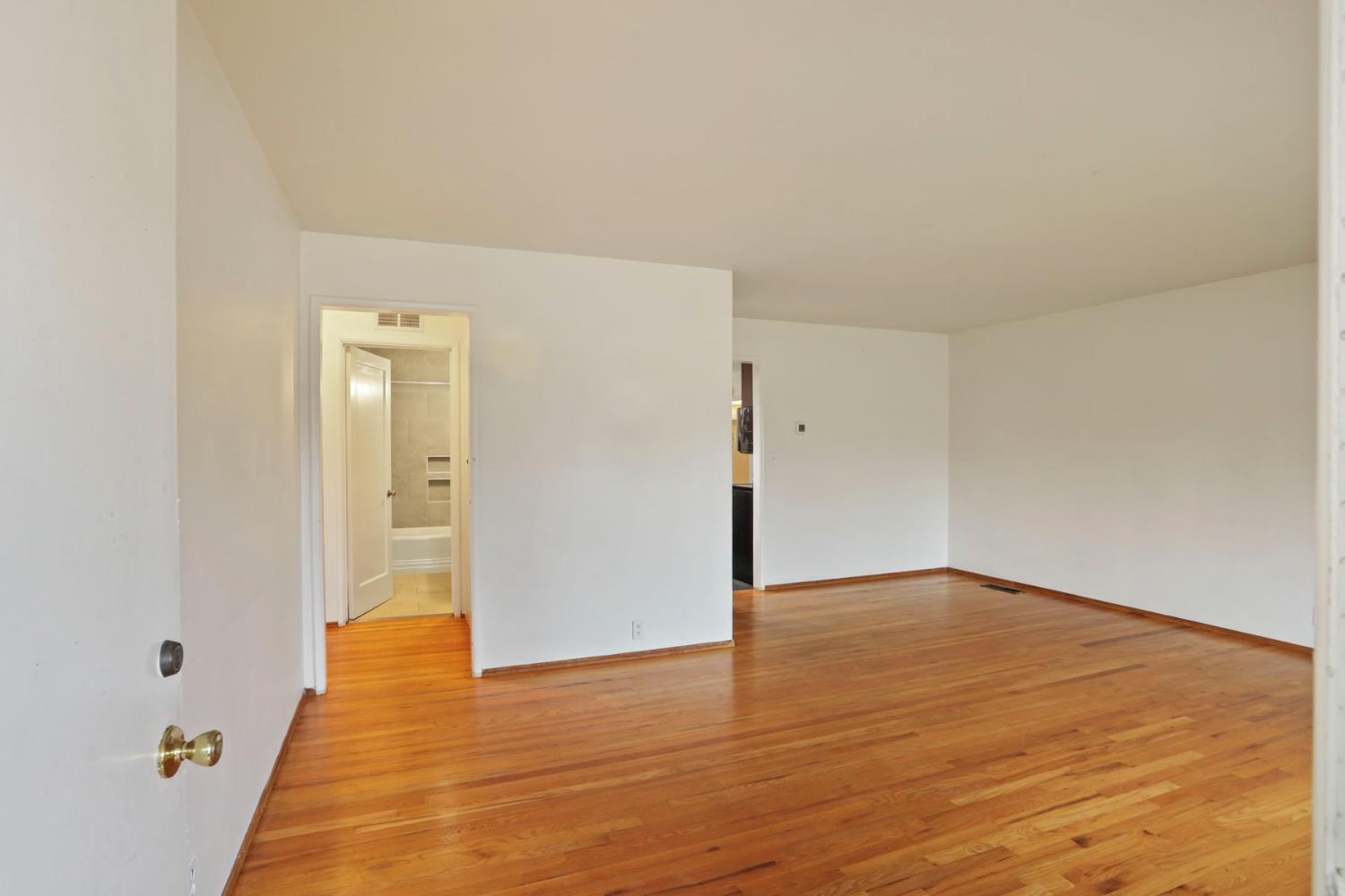 2755 Inman Avenue Stockton, CA 95204 - Photo 7 of 34 a view of an empty room