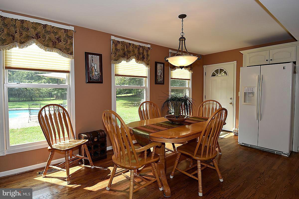 304 Manning Road East Accokeek, MD 20607 - Photo 15 of 30 Dining Room