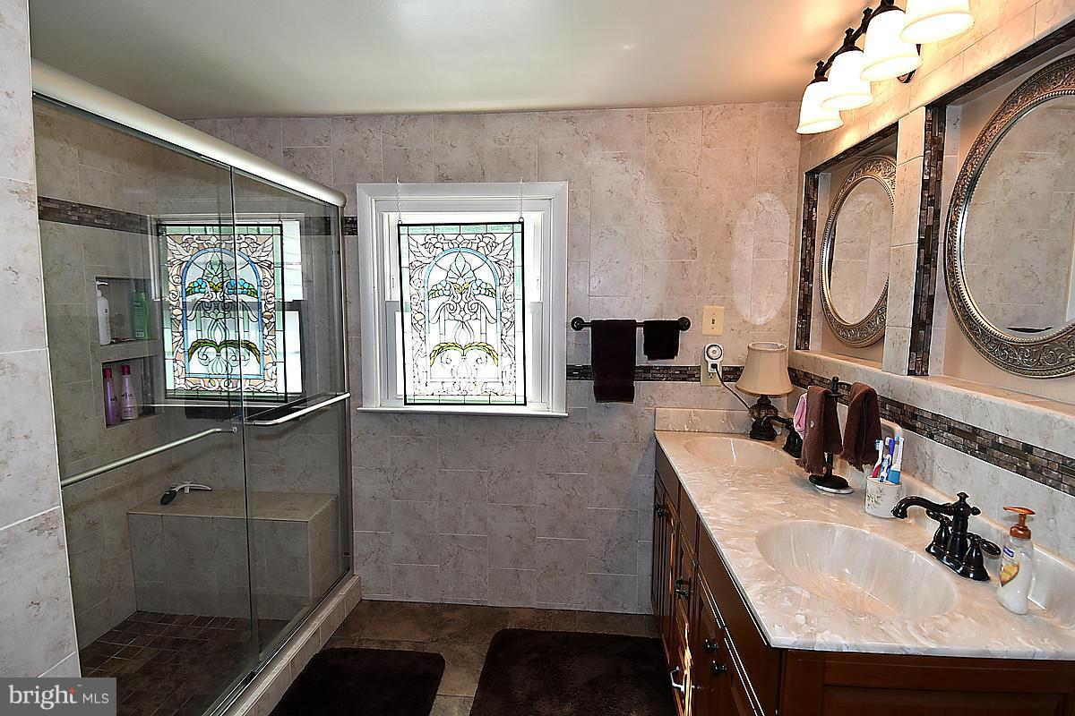 304 Manning Road East Accokeek, MD 20607 - Photo 22 of 30 Bath (Master)