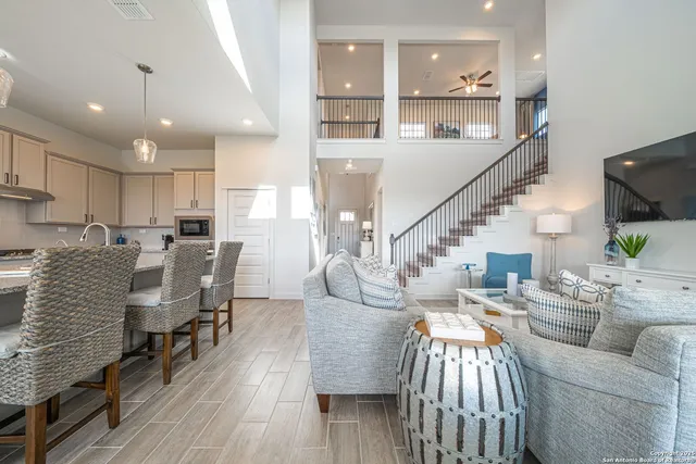 $499,999 | 10256 Bartenheim Road, Schertz, TX 78154