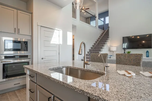 $499,999 | 10256 Bartenheim Road, Schertz, TX 78154