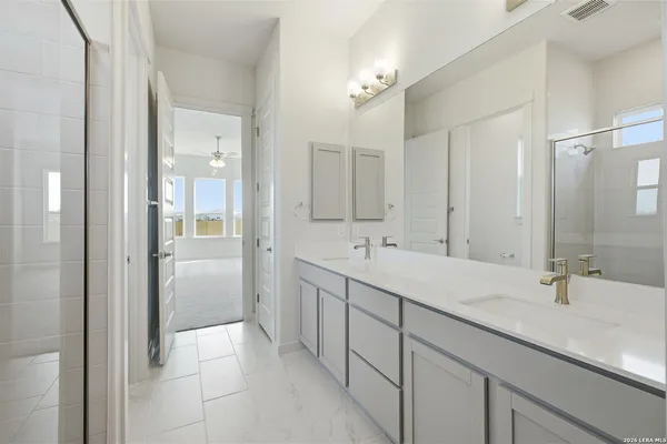 $474,999 | 10256 Bartenheim Road, Schertz, TX 78154