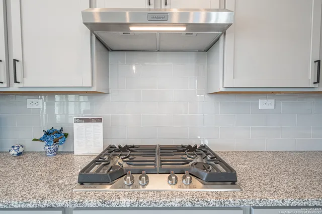 $499,999 | 10256 Bartenheim Road, Schertz, TX 78154