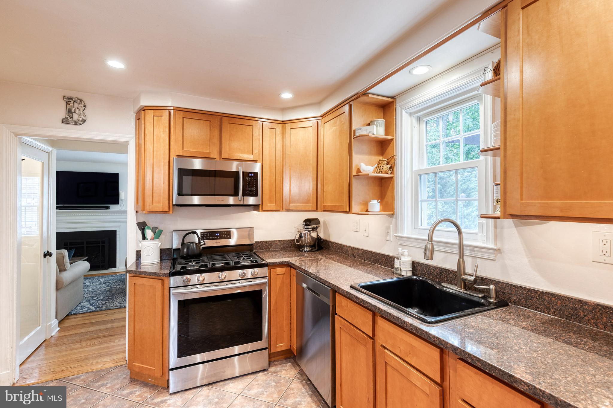 533 Brook Road Baltimore, MD 21286 - Photo 18 of 37