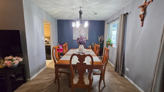 $168,900 | 9601 Karlov Avenue, Unit 104, Oak Lawn, IL 60453