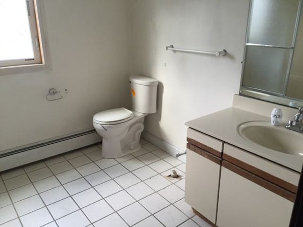 45 Kickemuit Road Warren, RI 02885 - Photo 8 of 16 Gallery Image 8