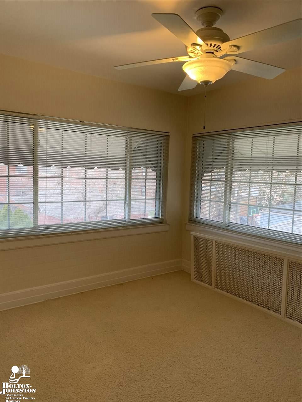 927 Harcourt Road Grosse Pointe, MI 48230 - Photo 13 of 18