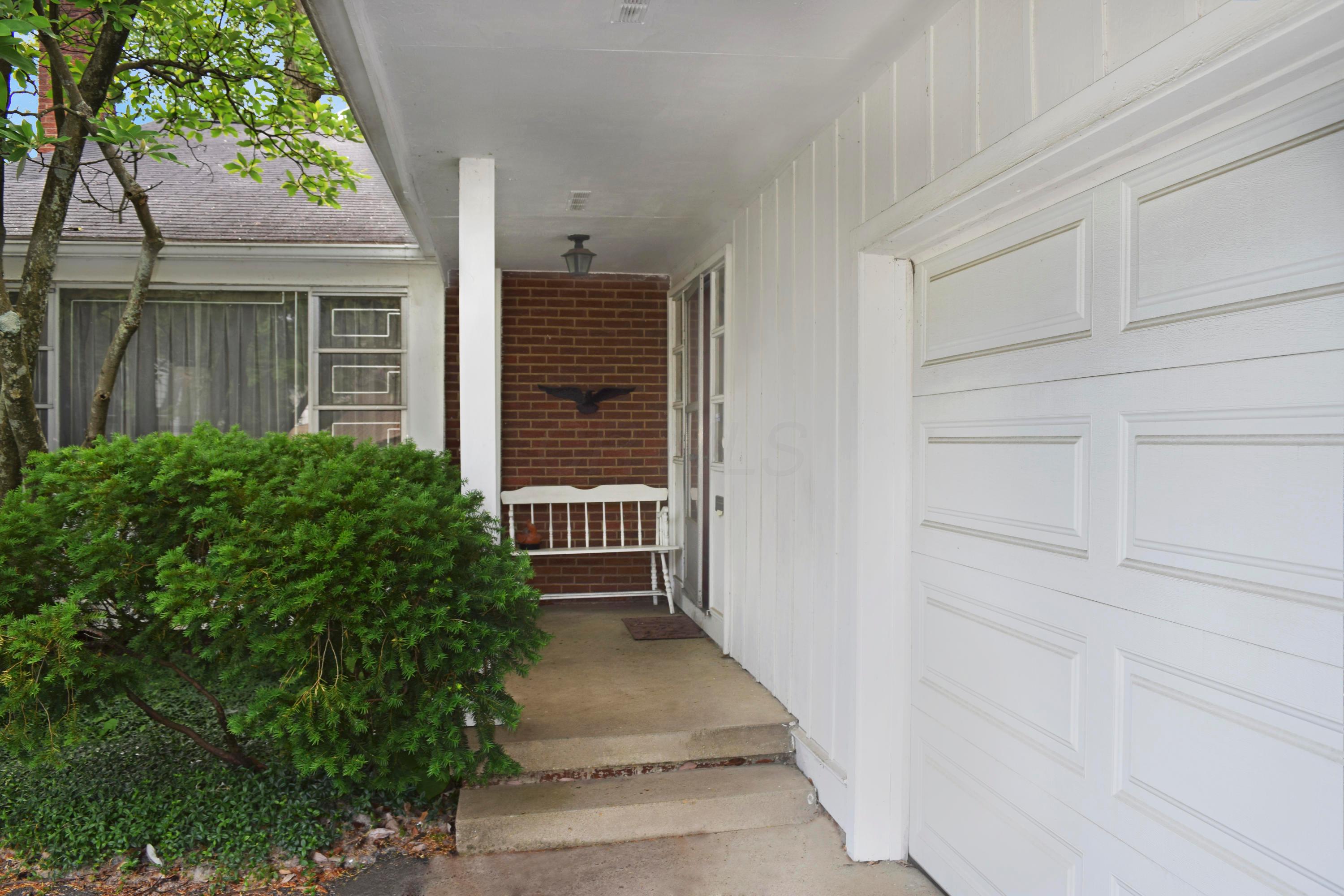 83 South Gould Road Bexley, OH 43209 - Photo 3 of 7