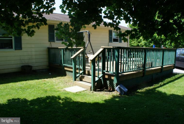 810 Deer Park Road Westminster, MD 21157 - Photo 2 of 6 Exterior (Rear)