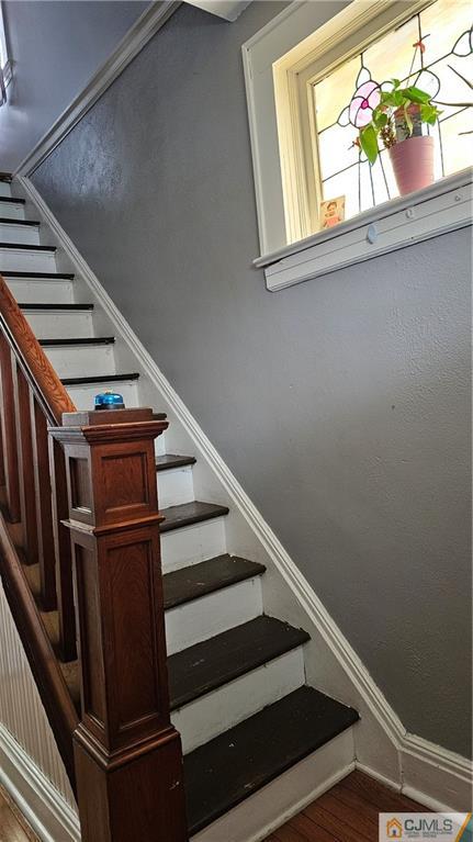 662 Jacques Street Perth Amboy, NJ 08861 - Photo 7 of 11 a view of entryway