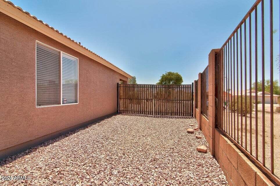 2080 West 20th Avenue Apache Junction, AZ 85120 - Photo 25 of 26 20th24