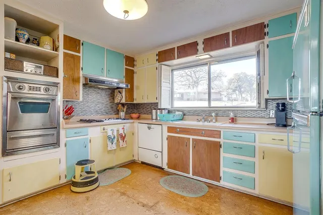 $399,900 | 1525 Jenson Road, Fort Worth, TX 76112