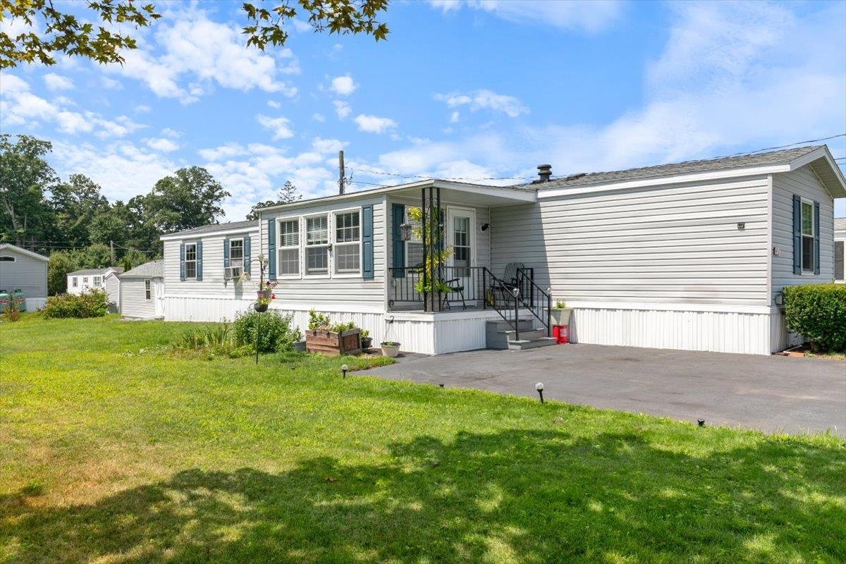 40 Hagop Road Salem, NH 03079 - Photo 1 of 27 Gallery Image 1