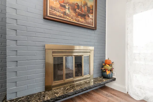 a view of entryway front of house