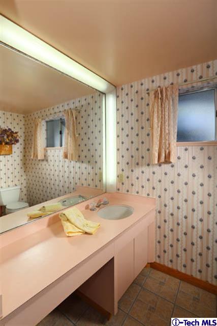 314 View Crest Road Glendale, CA 91202 - Photo 15 of 25 Additional Photo