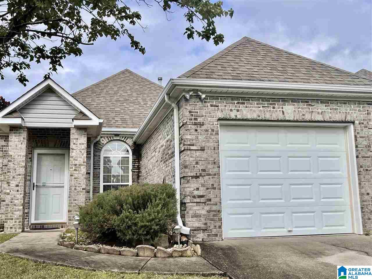 248 High Ridge Drive Pelham, AL 35124 - Photo 2 of 22