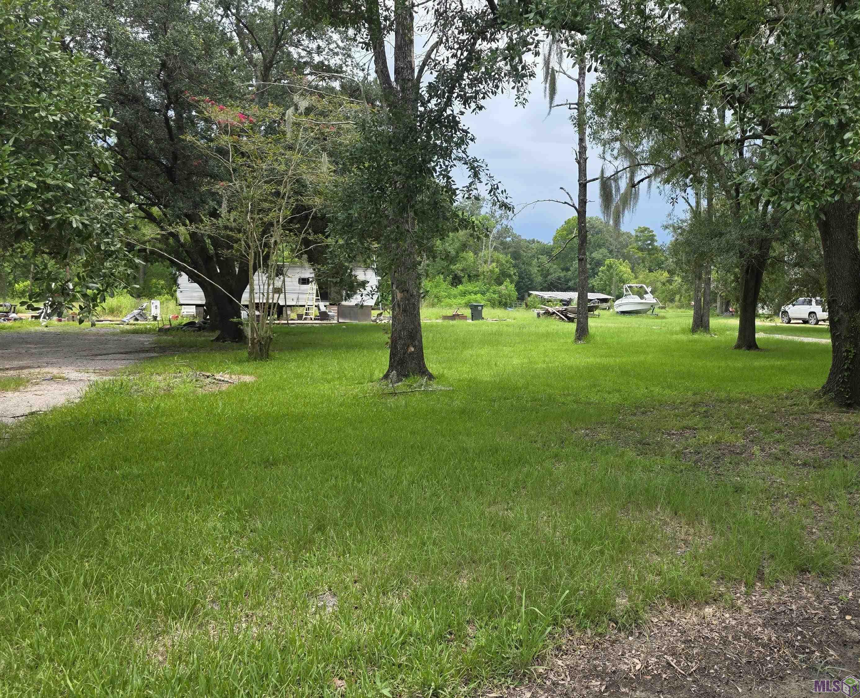 18624 Broussard Road Prairieville, LA 70769 - Photo 3 of 7 Gallery Image 3