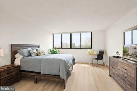 $595,000 | 1101 South Arlington Ridge Road, Unit 608, Arlington, VA 22202