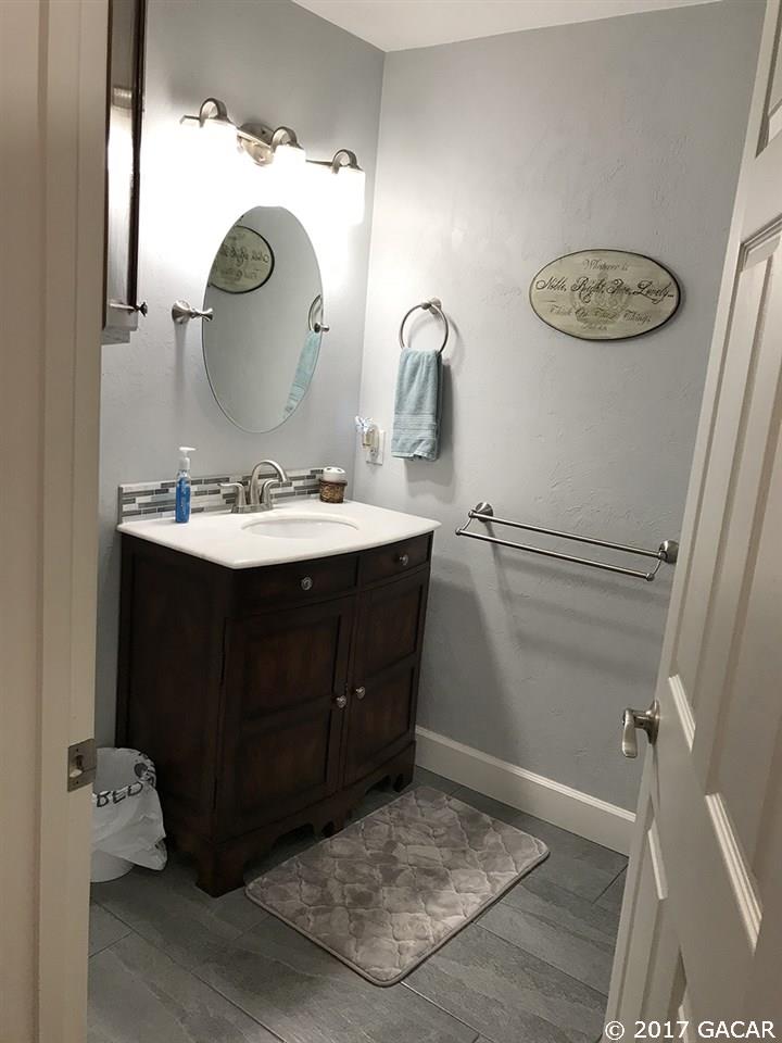 24724 Southwest 2 Road Newberry, FL 32669 - Photo 15 of 25 Gallery Image 15