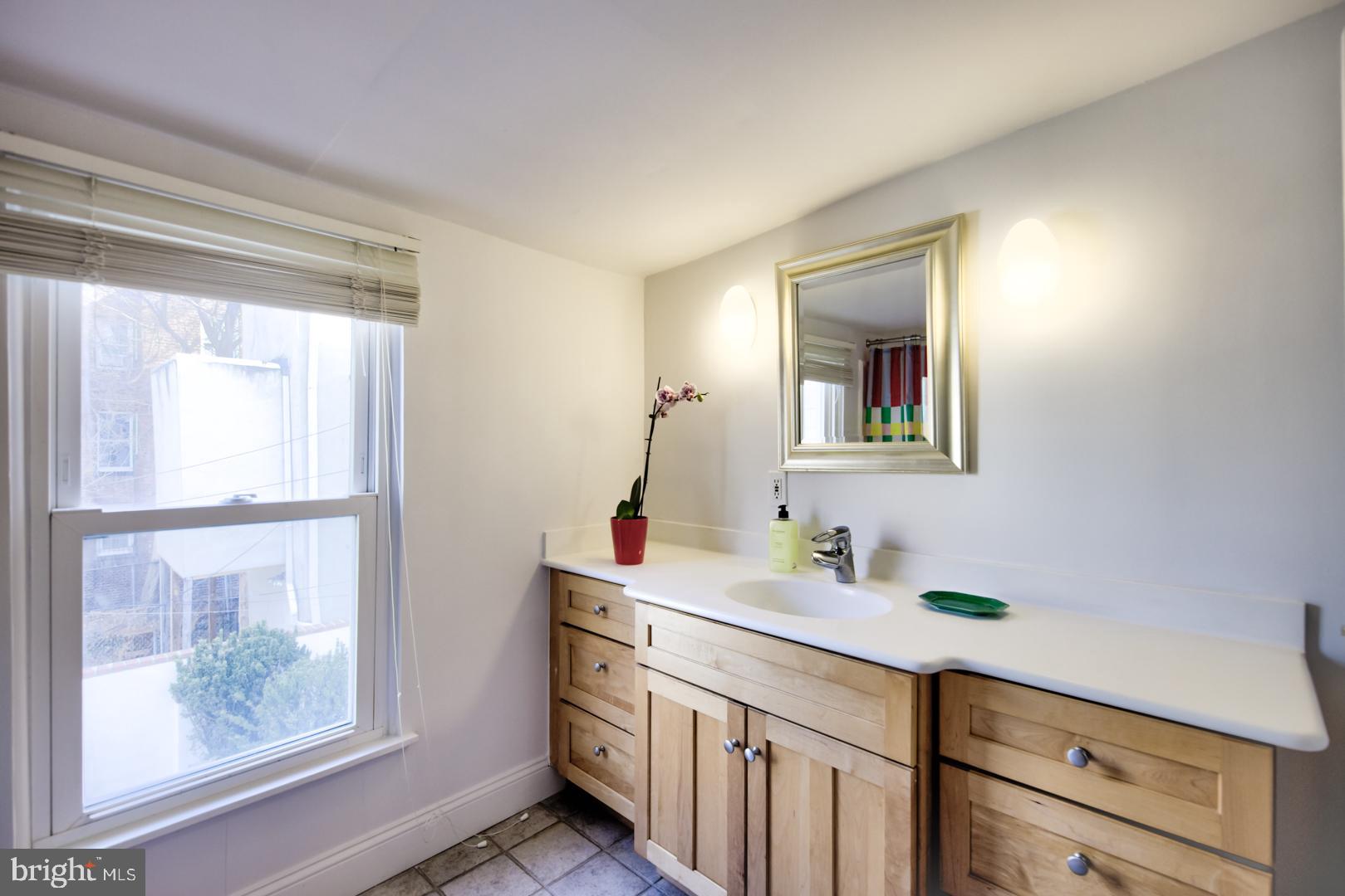 1807 Pemberton Street Philadelphia, PA 19146 - Photo 12 of 19