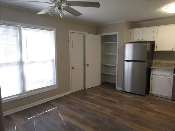 $1,525 | 4441 Township Drive, Unit B, Oakwood, GA 30566