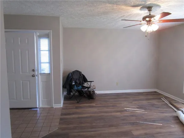 $1,525 | 4441 Township Drive, Unit B, Oakwood, GA 30566