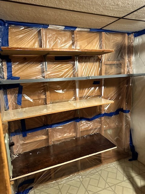 21-w139 Tee Lane Lane, Unit 2 Itasca, IL 60143 - Photo 8 of 9 a view of water heater room