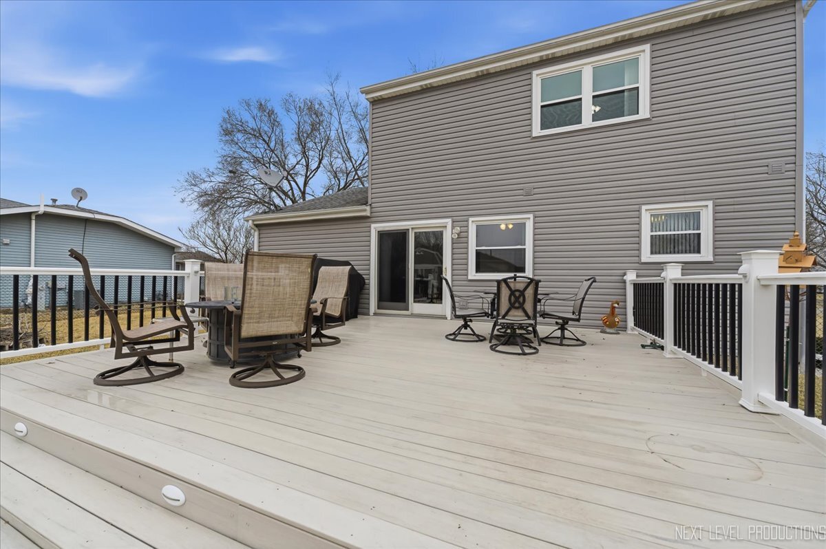 104 Augusta Road Oswego, IL 60543 - Photo 23 of 24