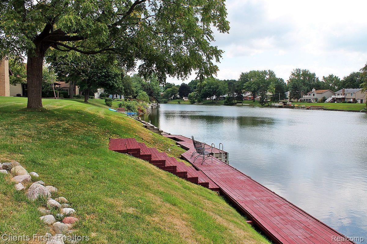 40679 Village Wood Road Novi, MI 48375 - Photo 57 of 64 Gallery Image 57