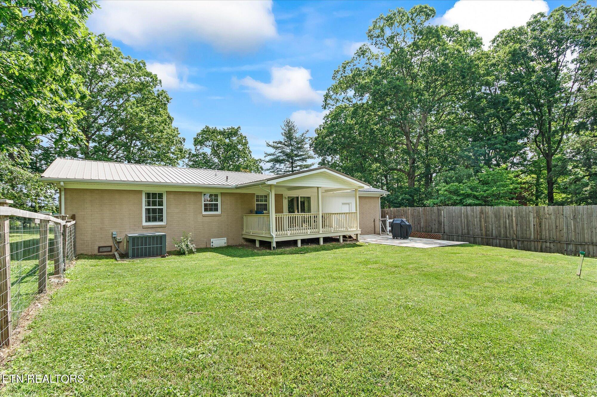 4990 Coal Bank Road Sparta, TN 38583 - Photo 31 of 37 13-4990 COAL BANK RD (39)
