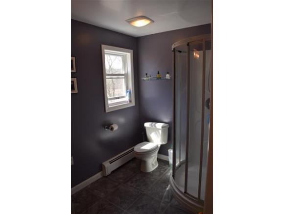 44 Auburn Road Hooksett, NH 03106 - Photo 13 of 22