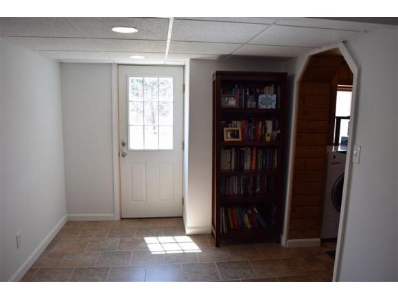 44 Auburn Road Hooksett, NH 03106 - Photo 18 of 22