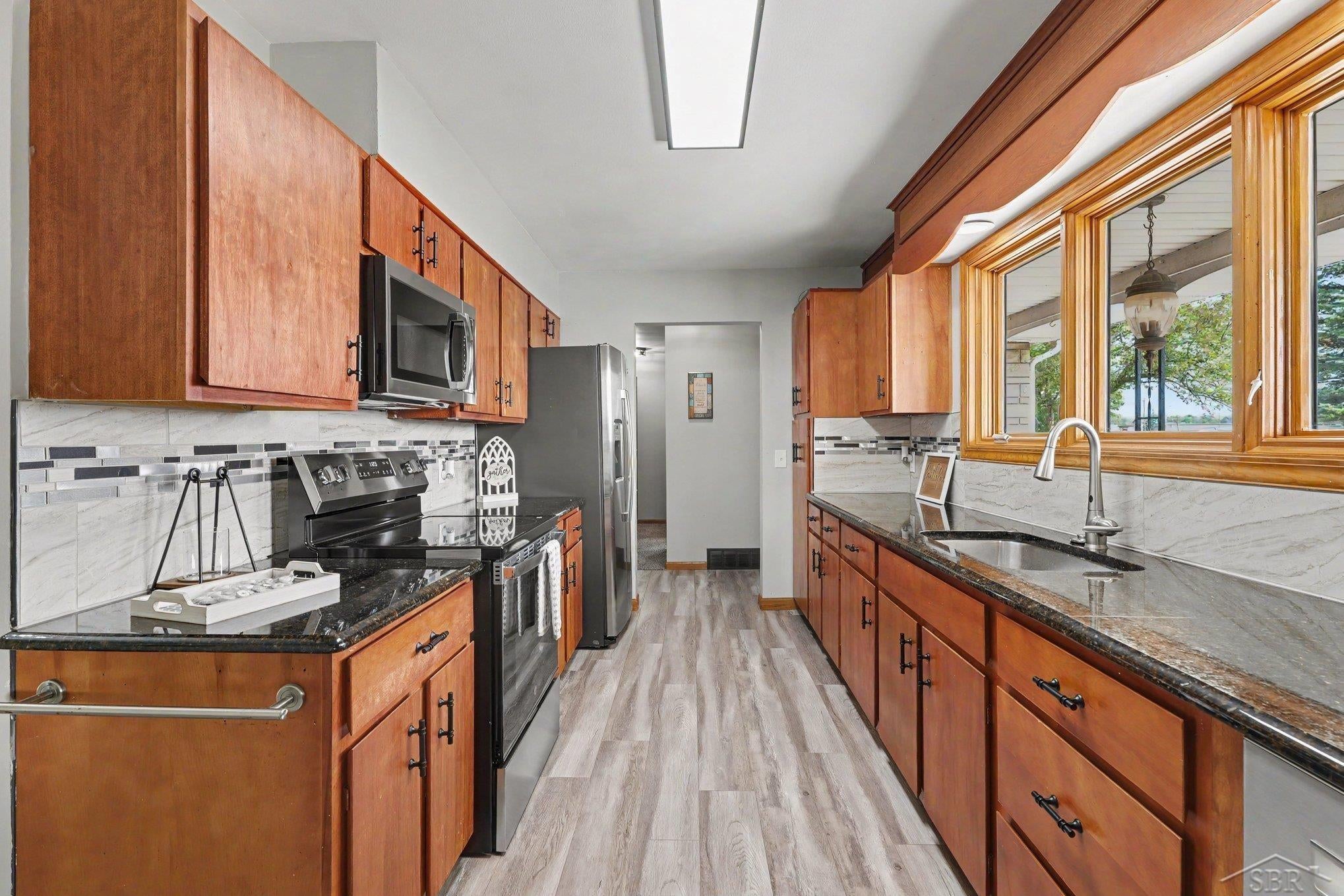7437 Midland Road Freeland, MI 48623 - Photo 7 of 24 Gallery Image 7