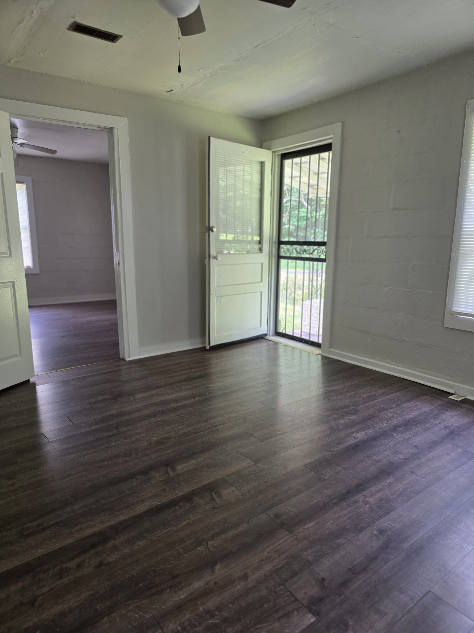 1048 Cemetery Road Ashland City, TN 37015 - Photo 6 of 16 Gallery Image 6