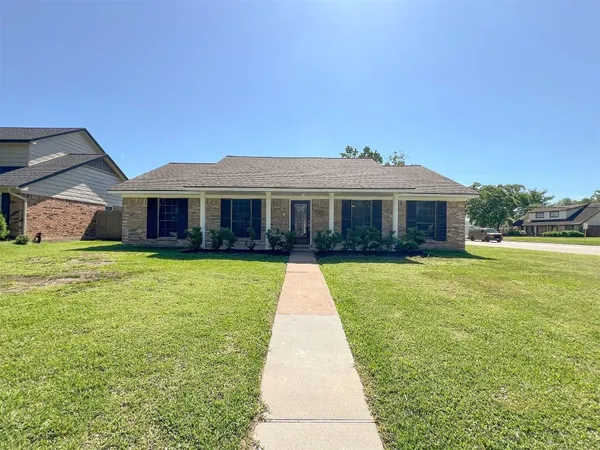 $279,900 | 415 Sevenhampton Lane, Houston, TX 77015
