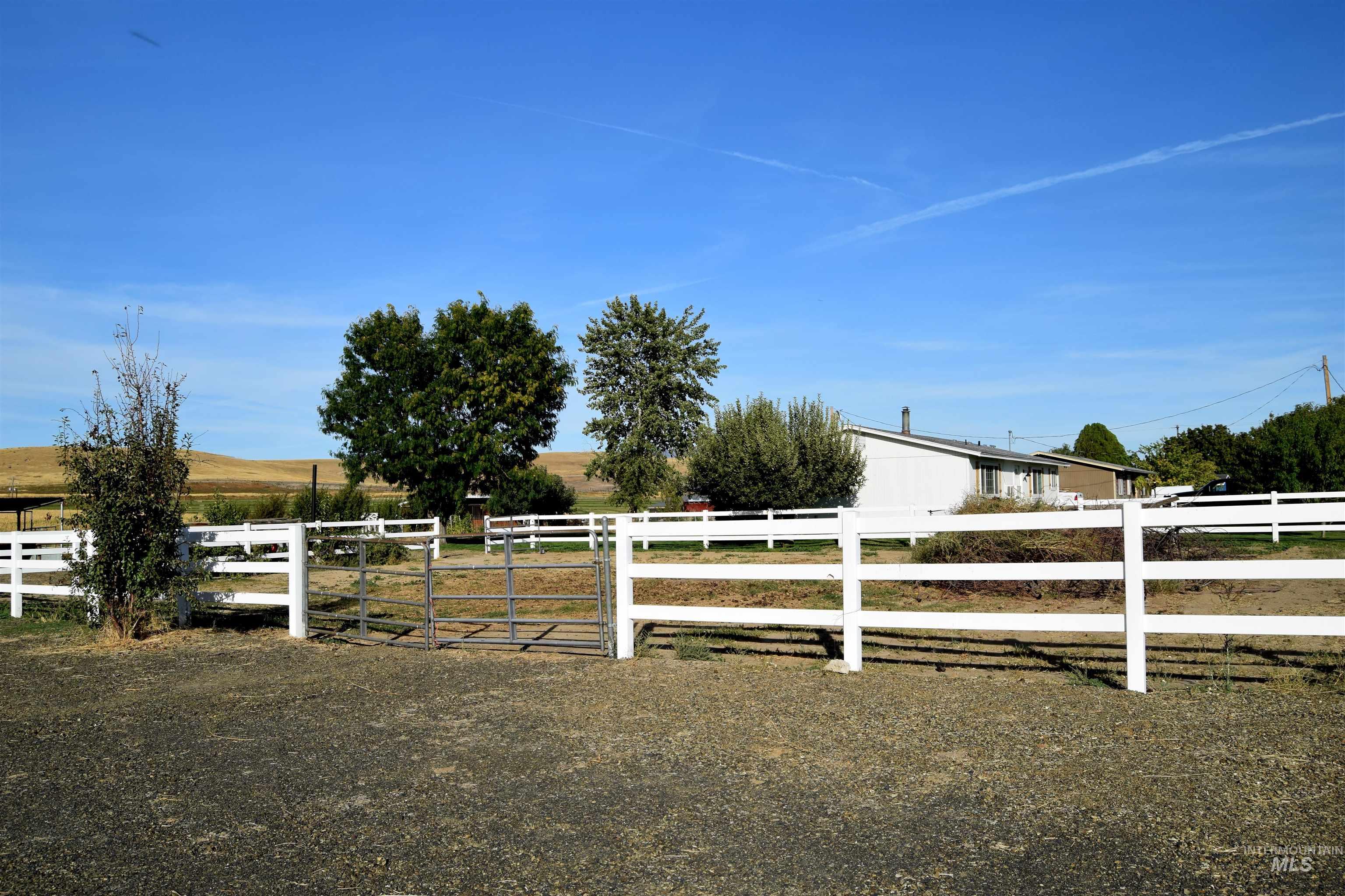5654 Hillview Road Emmett, ID 83617 - Photo 27 of 35 Gallery Image 27